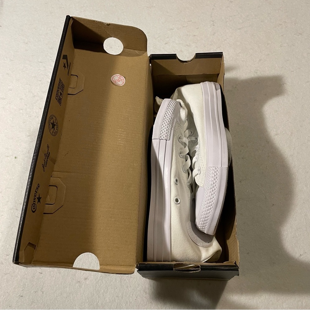 Converse Classic White High-Top Sneakers kids 3Y